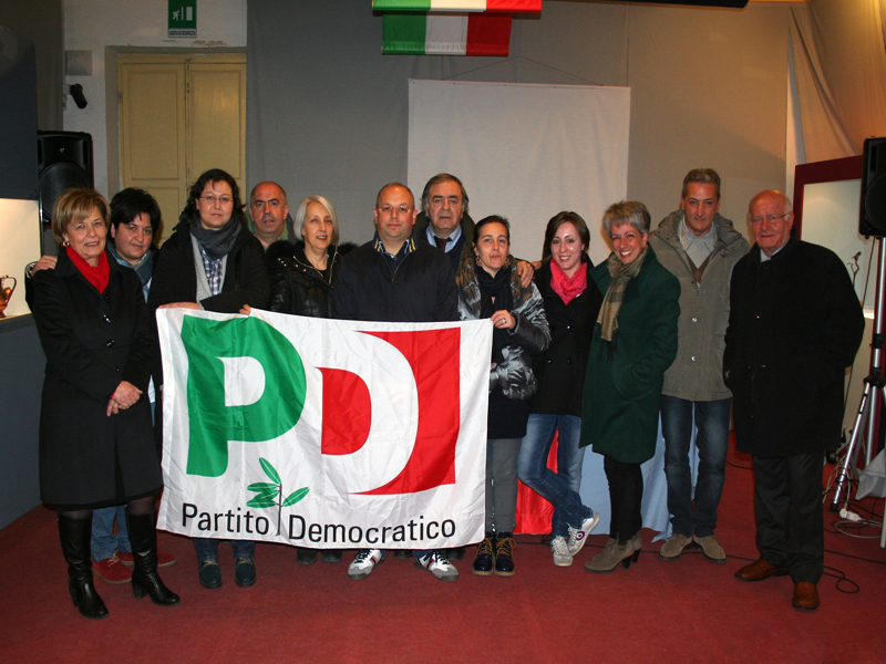 Nella foto i membri del Circolo PD Guardiagrele