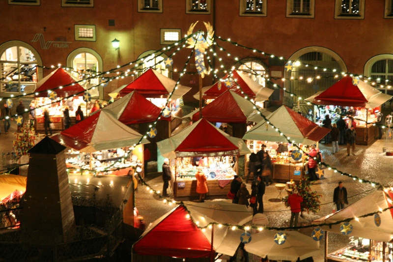 mercatini-di-natale-in-alto-adige-sdtirol-2012_125810_big-(800x533).jpg